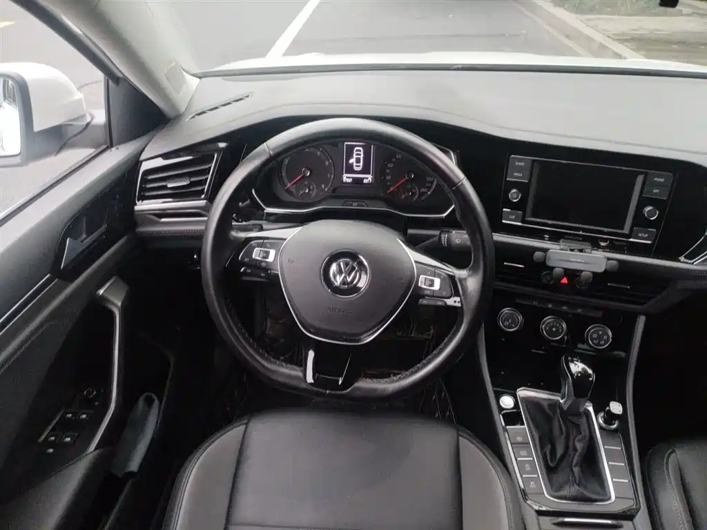 Volkswagen Sagitar 2020 200TSI DSG Comfort VI