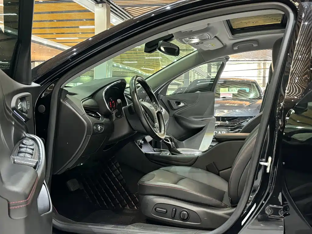 Chevrolet Malibu XL — миниатюра 8