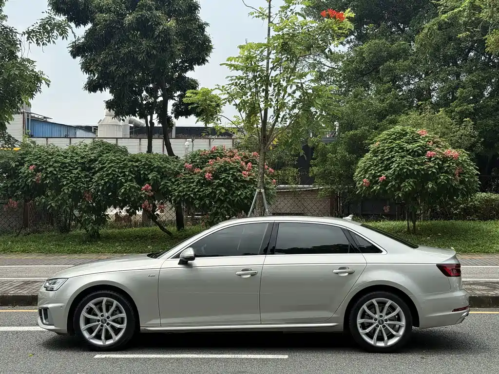 Audi A4L — миниатюра 4