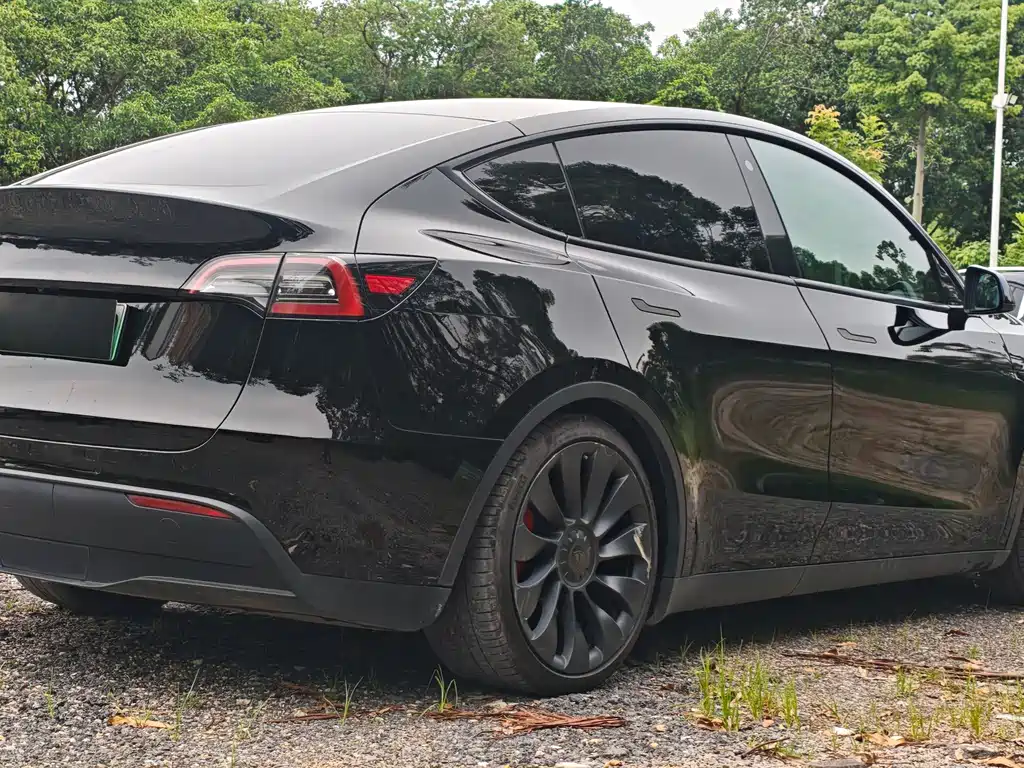 Tesla Model Y — фотографии объявления, Фото 7