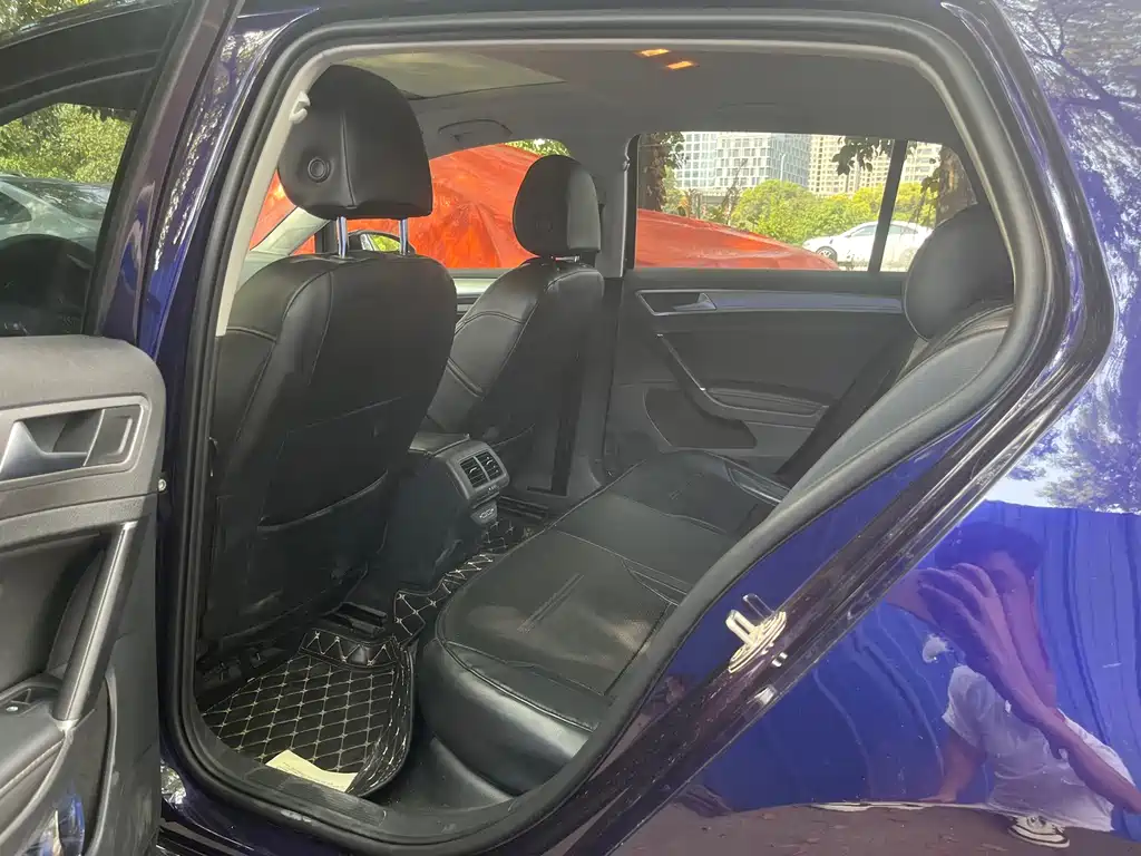 Volkswagen Golf — миниатюра 5
