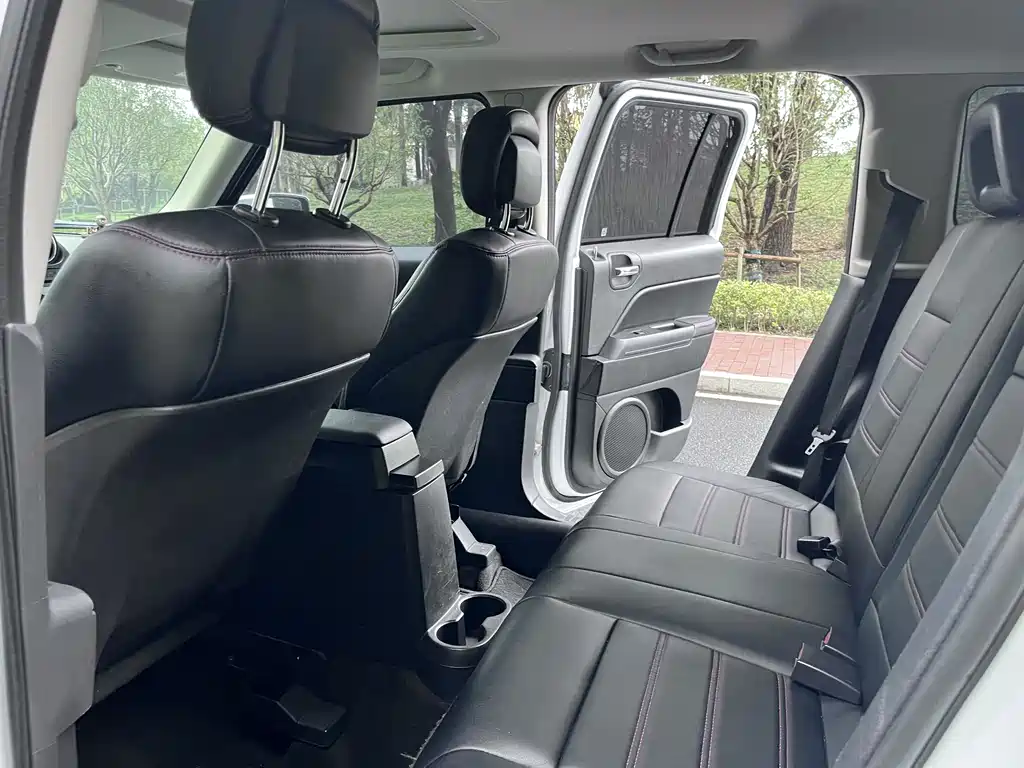 Jeep Patriot — миниатюра 14