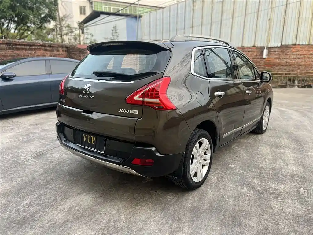 Peugeot 3008 2013 1.6THP AT