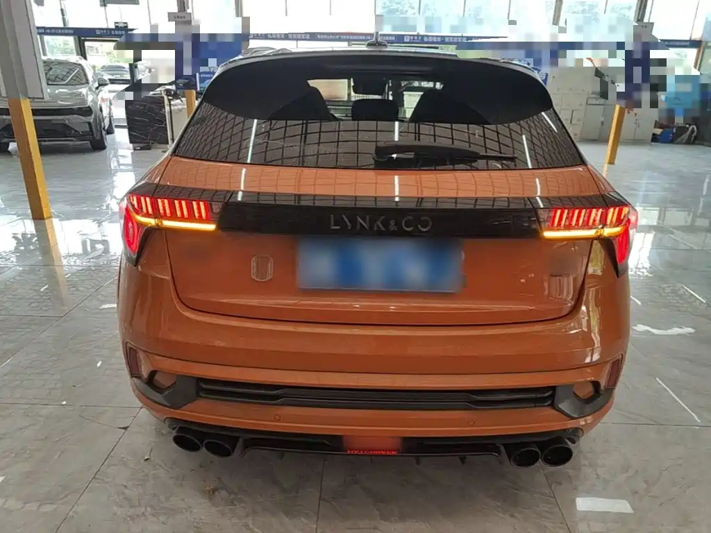 Lynk & Co 02 Hatchback — миниатюра 6