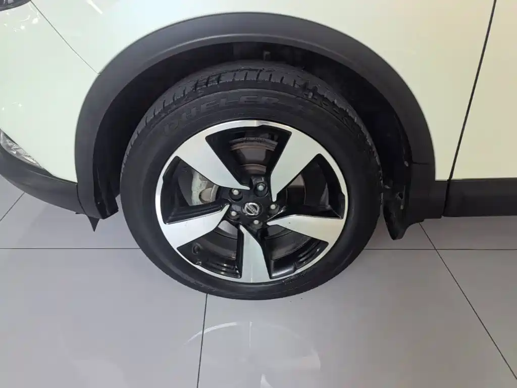 Nissan Qashqai — миниатюра 23