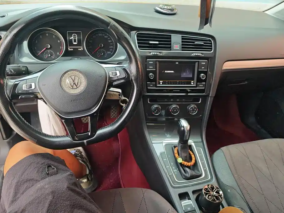 Volkswagen Golf — миниатюра 12