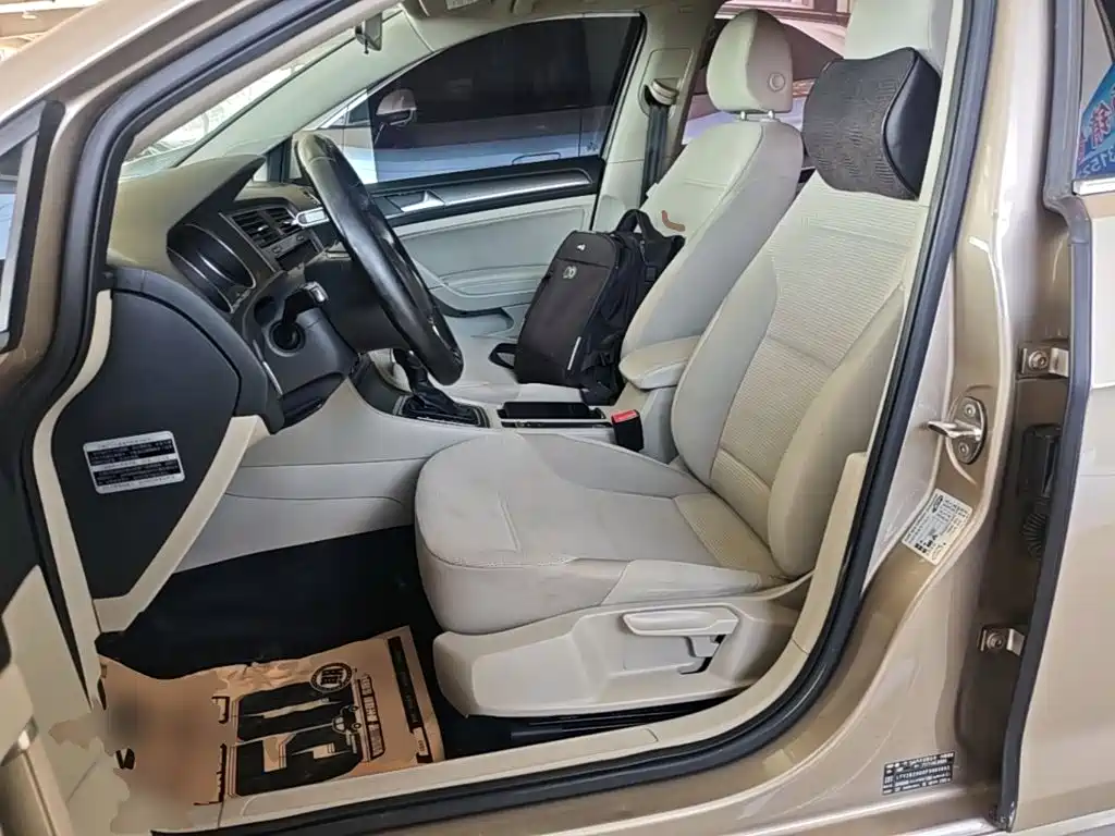 Volkswagen Golf — миниатюра 15