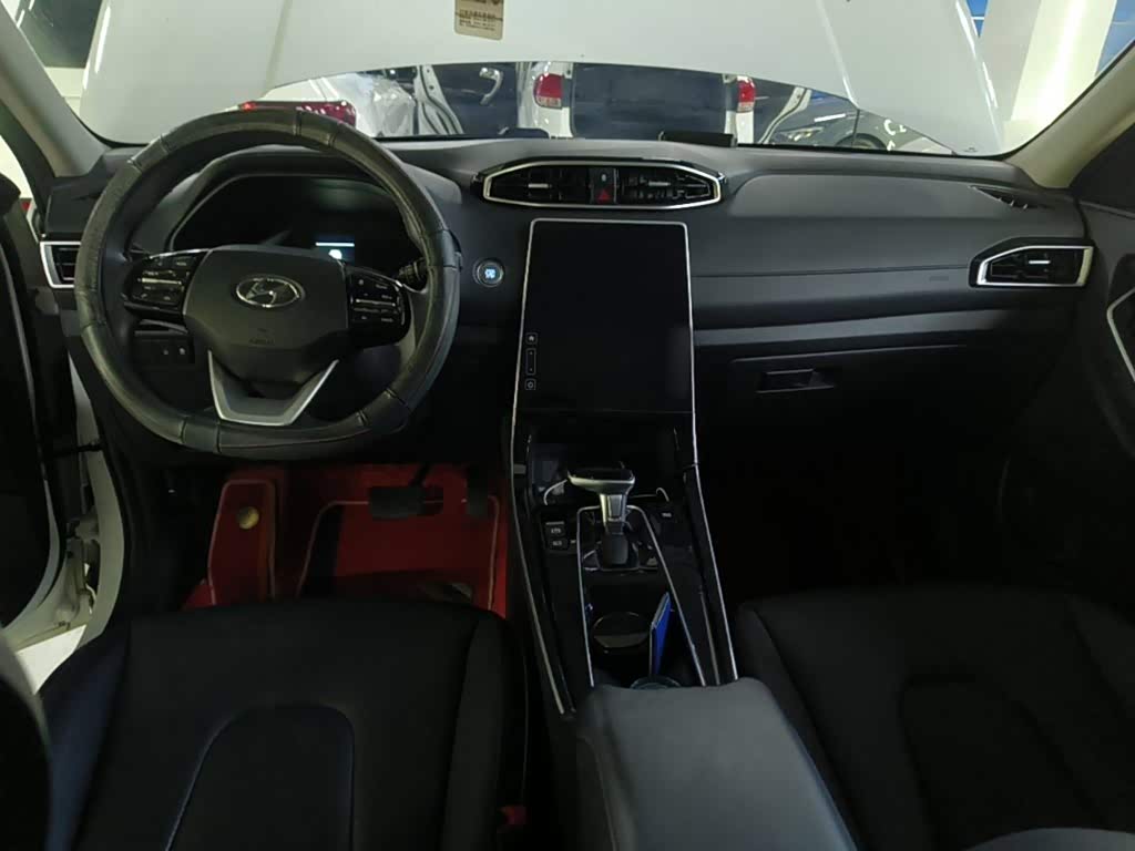 Hyundai Beijing Hyundai ix25 1.5 л 2021 г. Белый, пробег 14900 км