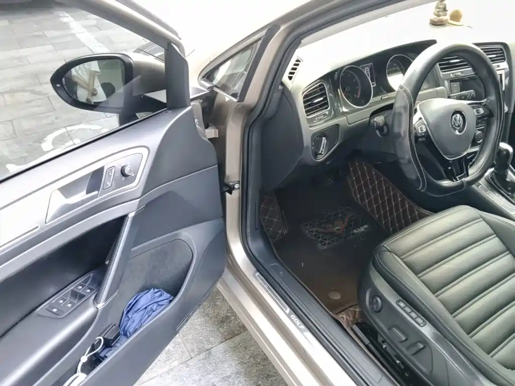 Volkswagen Golf — миниатюра 16
