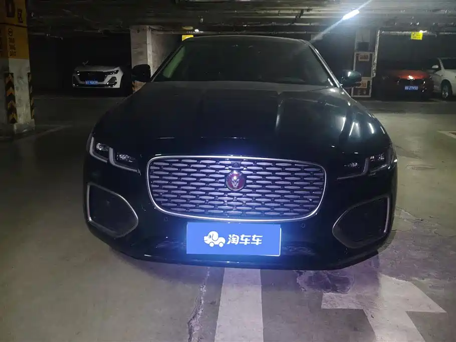 Jaguar XFL 2025 2.0T P250 Premium Luxury