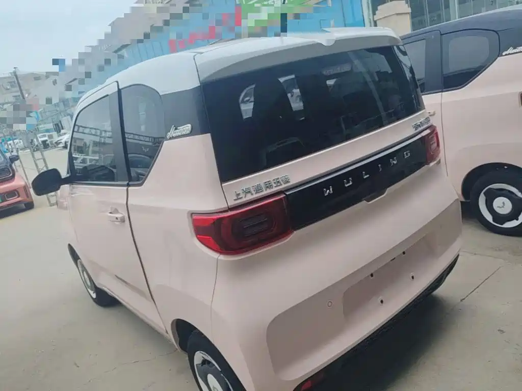 Wuling MINIEV — миниатюра 5
