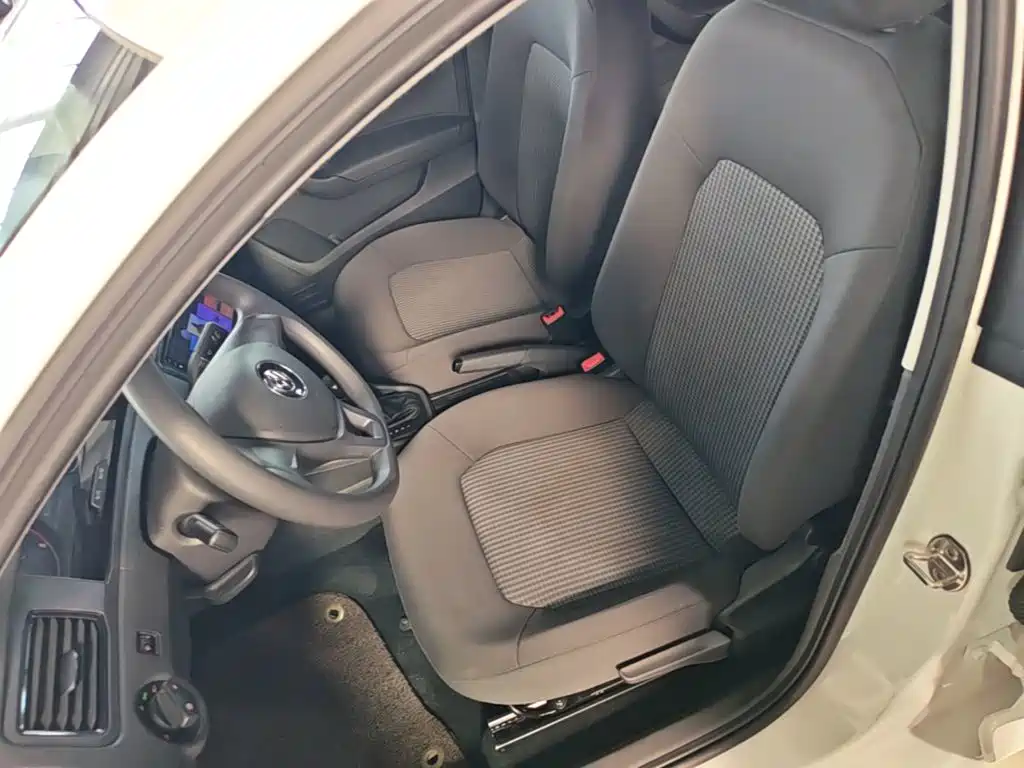 Volkswagen Santana — миниатюра 15