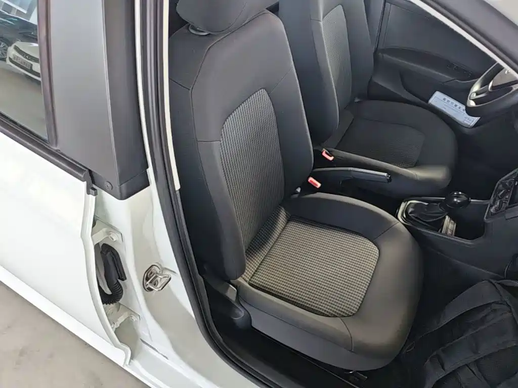 Volkswagen Santana — миниатюра 25