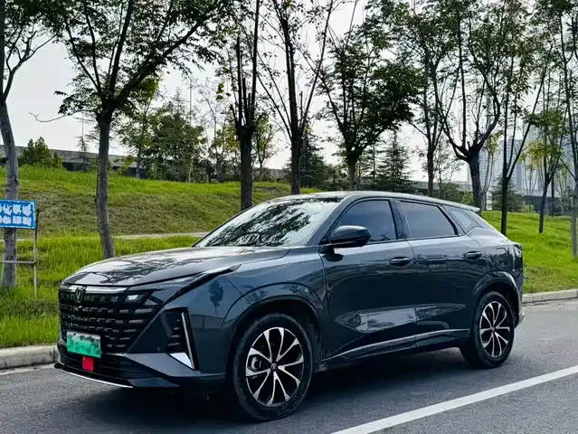 CHANGAN  UNI Z NEW ENERGY 2024
