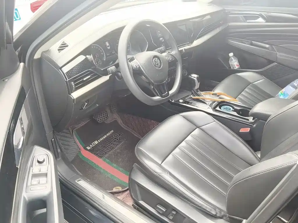 Volkswagen Passat PHEV — миниатюра 5