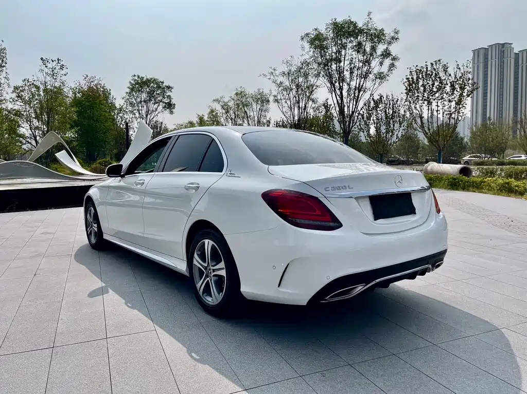 MERCEDES-BENZ C CLASS