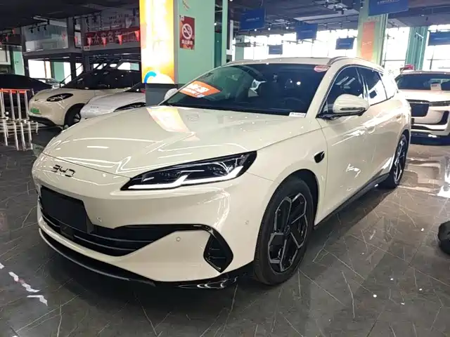 2025 BYD Seal