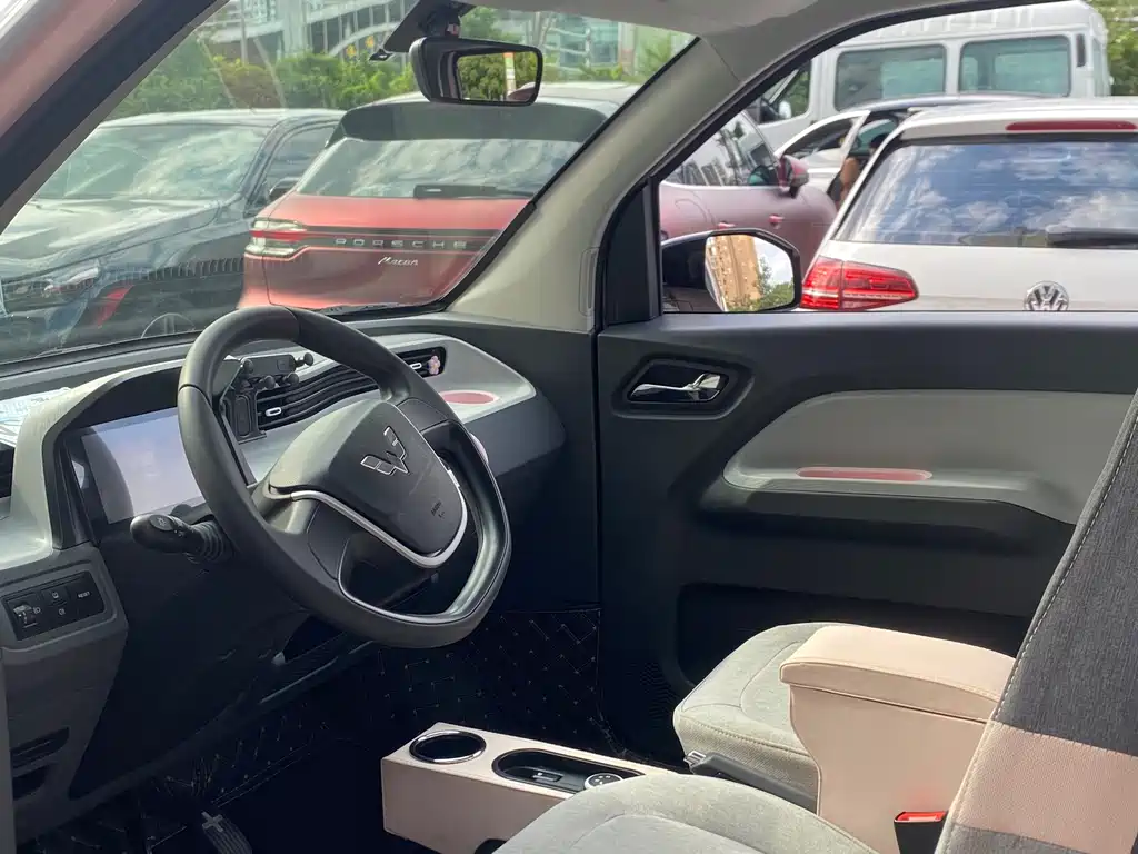 Wuling MINIEV — миниатюра 4