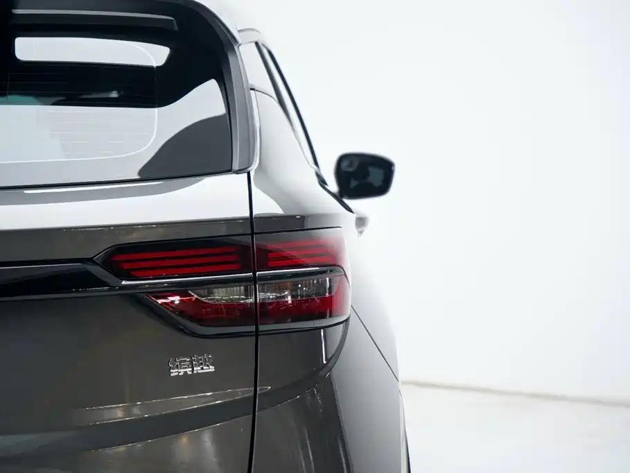 Geely Binyue — миниатюра 12