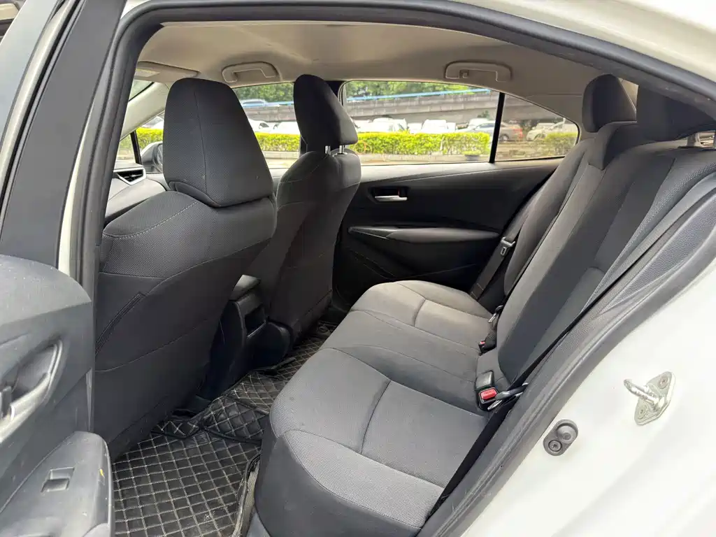 Toyota Corolla — миниатюра 5