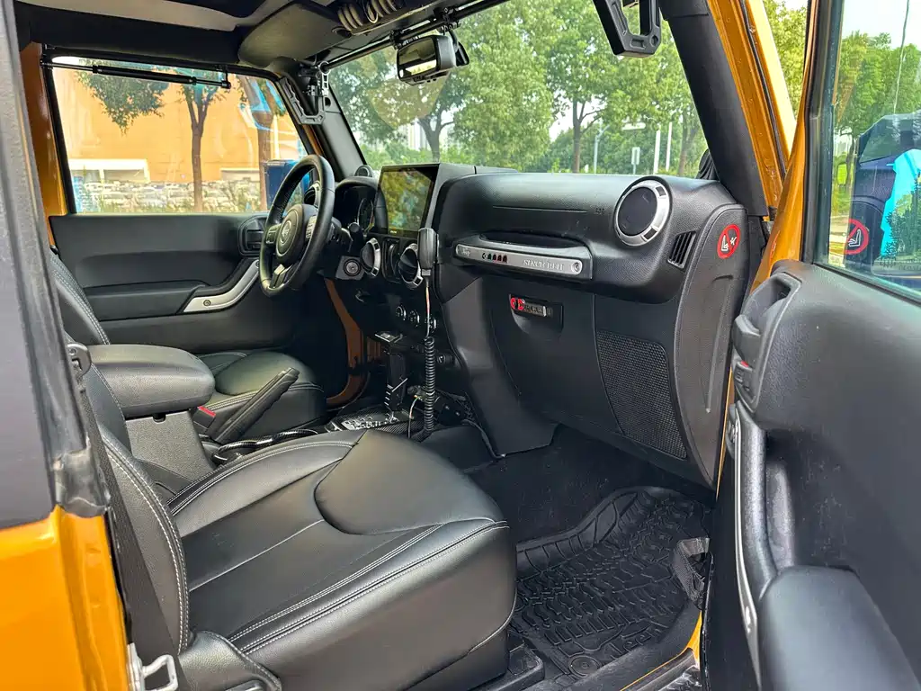 Jeep Wrangler — миниатюра 11