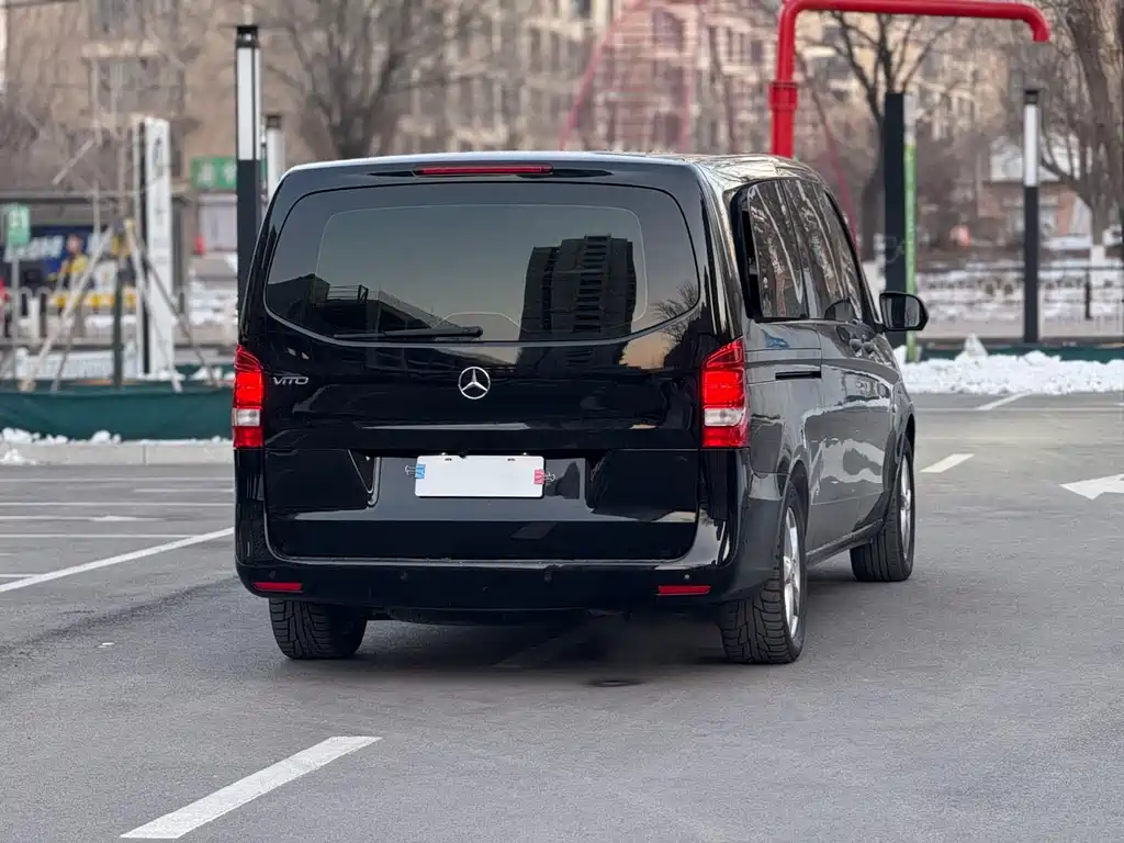 MERCEDES-BENZ VITO