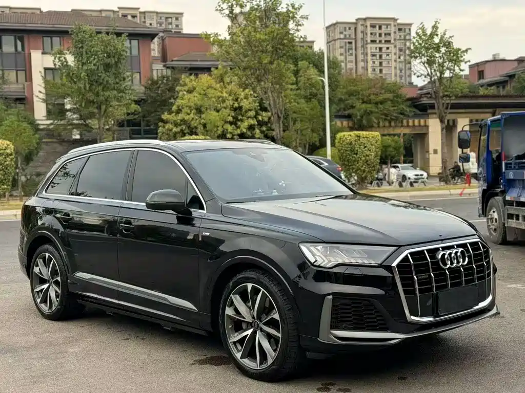 Audi Q7 2022 55 TFSI quattro S line Sport