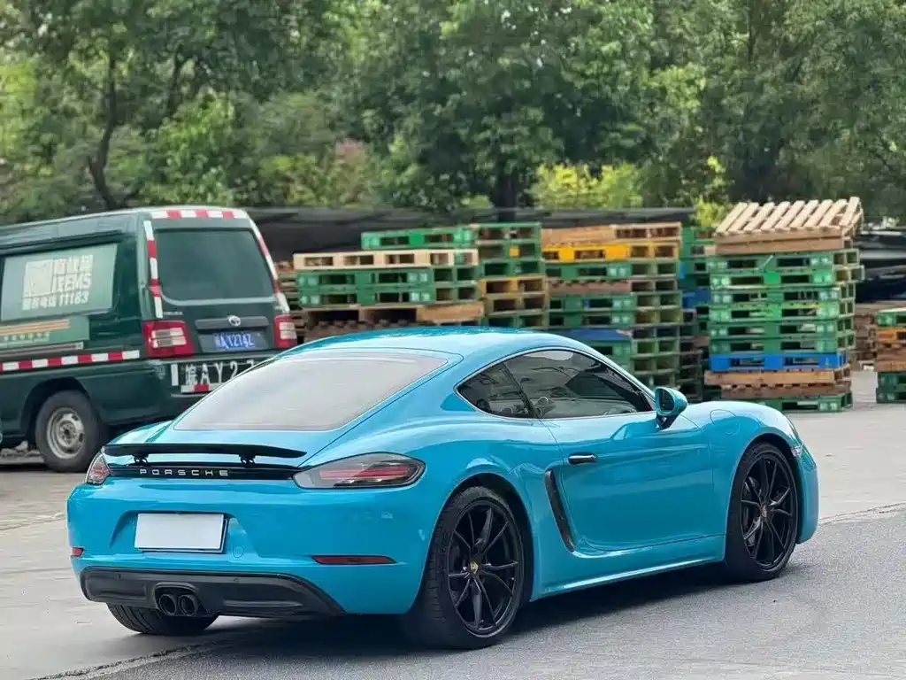 Porsche 718 2018 Cayman 2.0T