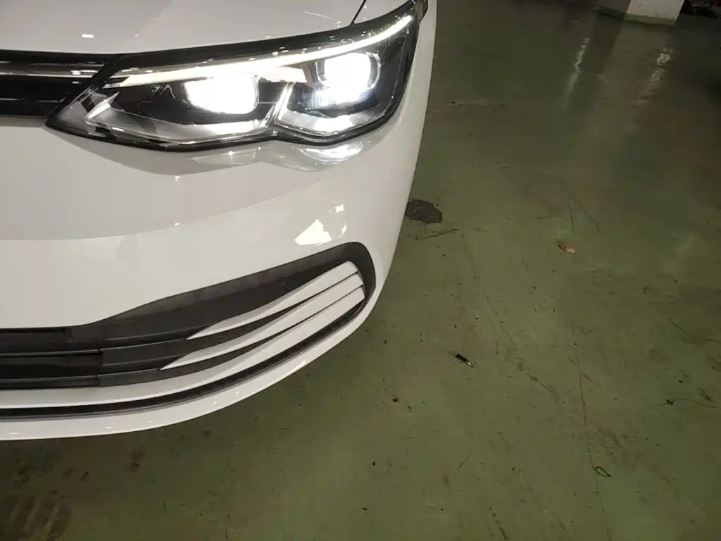 Volkswagen Golf — миниатюра 24