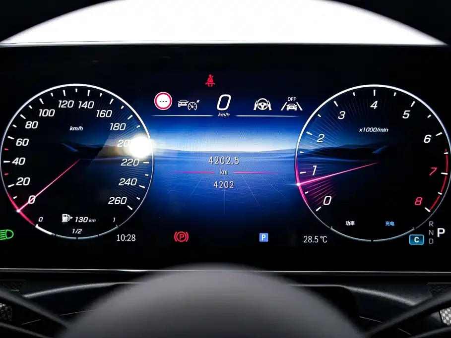 Mercedes-Benz C-Class — миниатюра 16