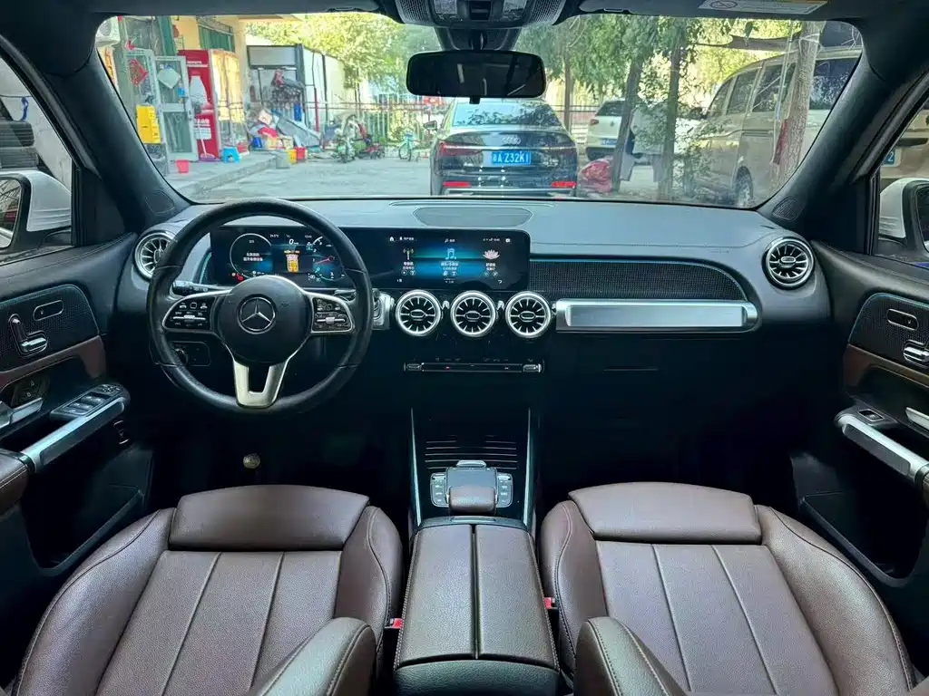 Mercedes-Benz GLB — миниатюра 4