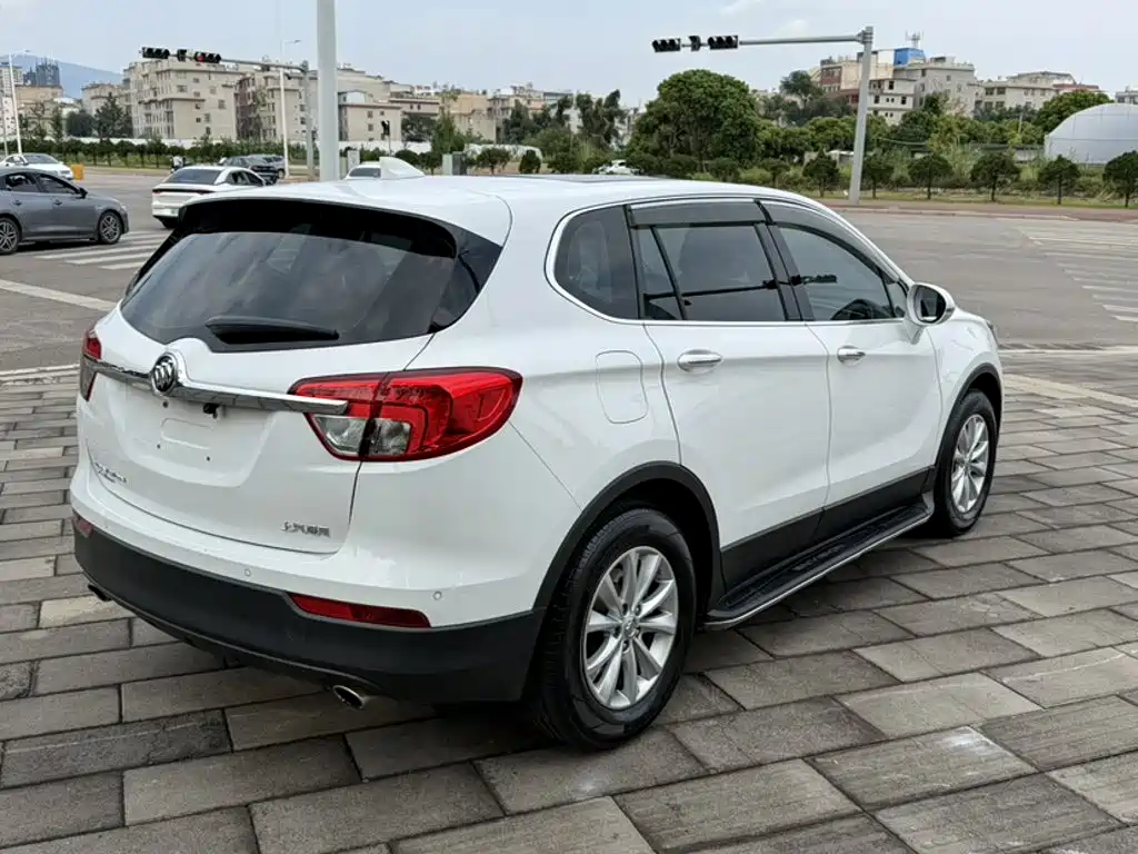 Buick Envision Plus — миниатюра 5