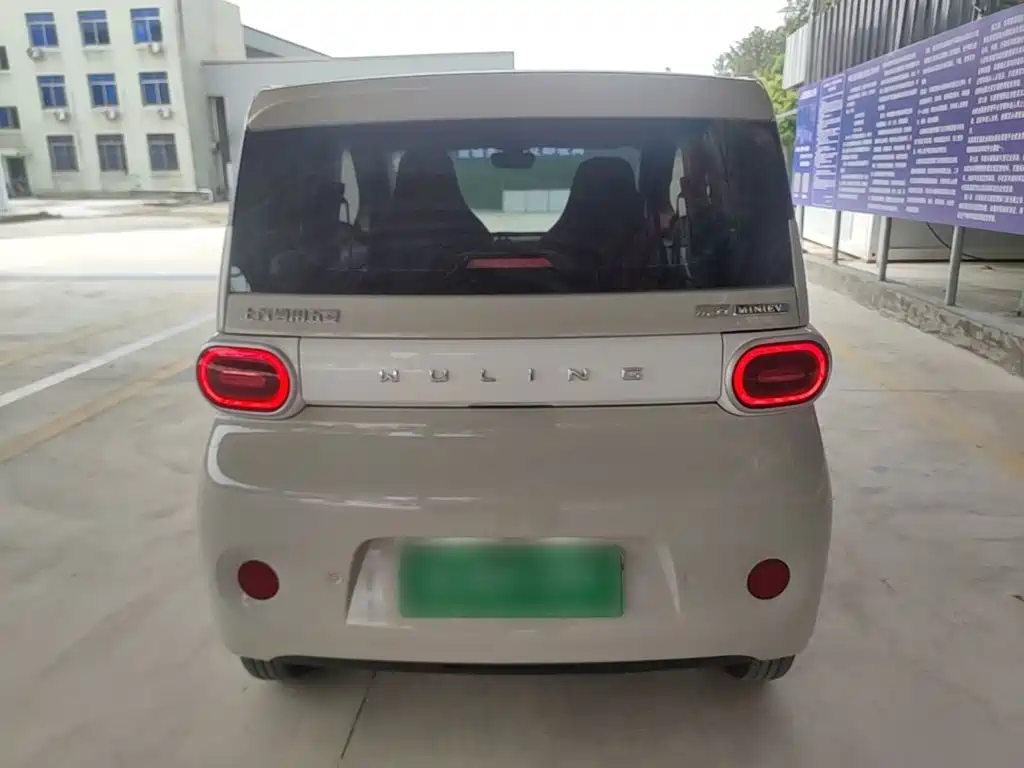 Wuling MINIEV — миниатюра 6