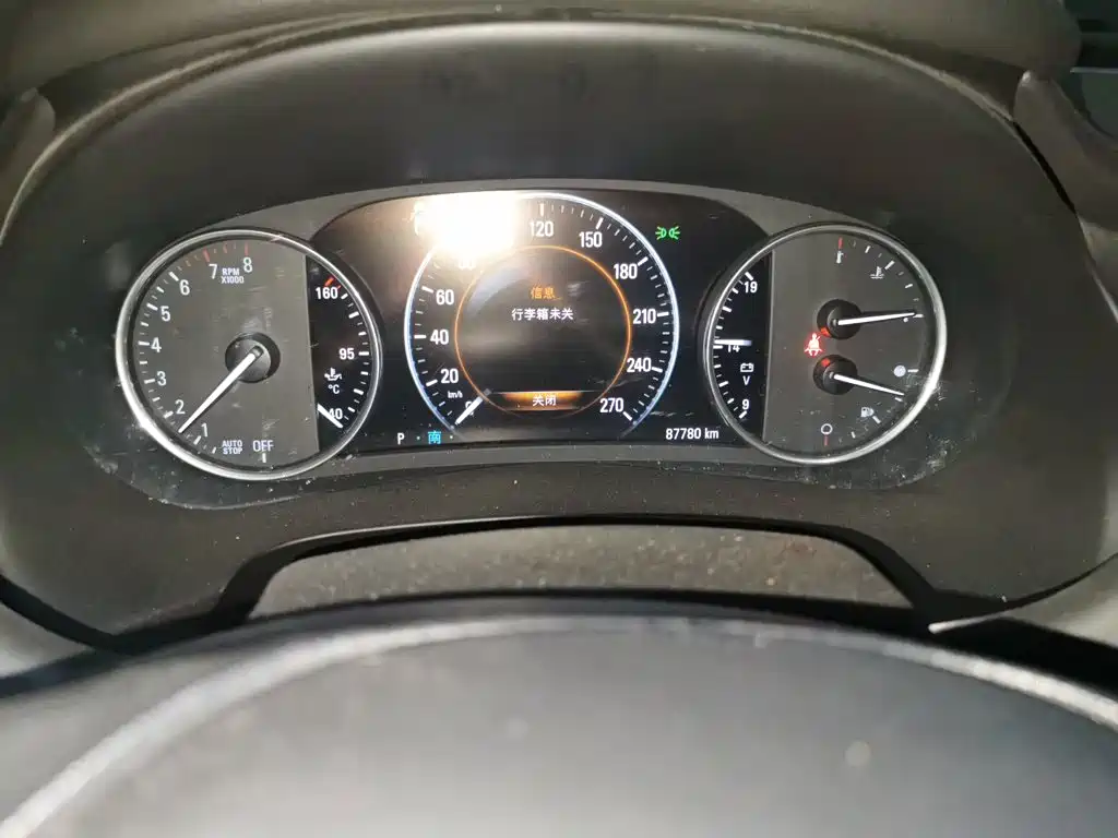 Buick LaCrosse — миниатюра 13
