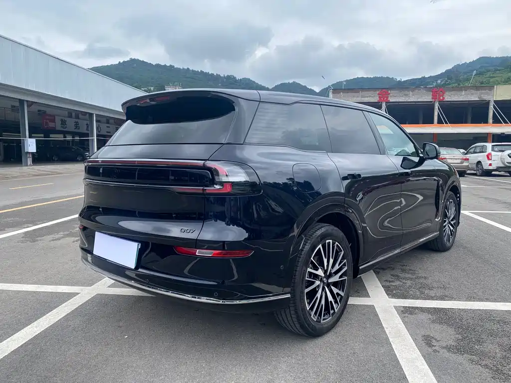 Changan Q07 2025 215 Flagship PLUS