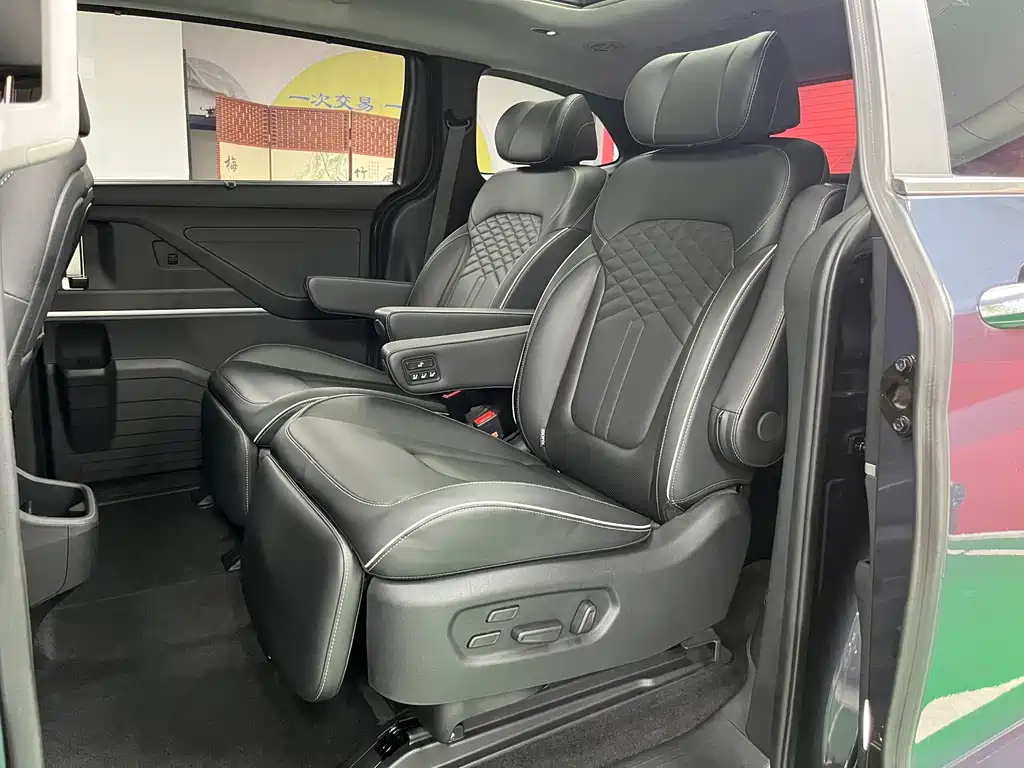 Hyundai Custo — миниатюра 20