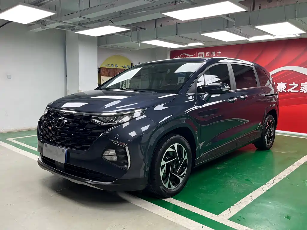 Hyundai Custo