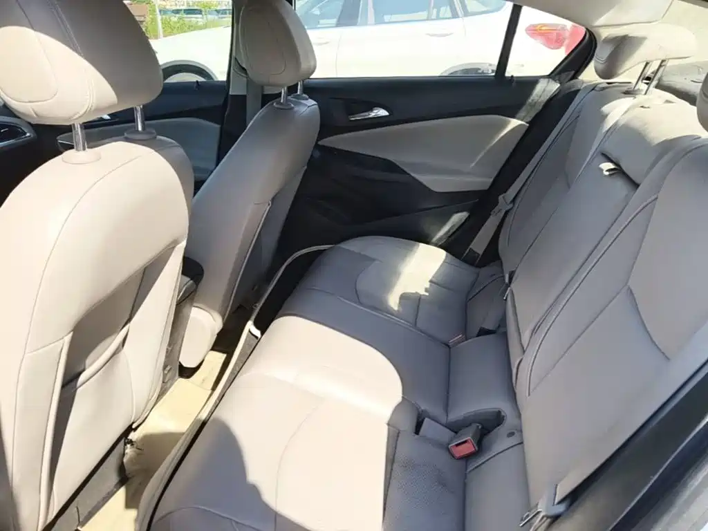Chevrolet Cruze — миниатюра 22