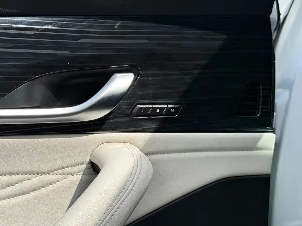 Geely Xingyue L — миниатюра 21