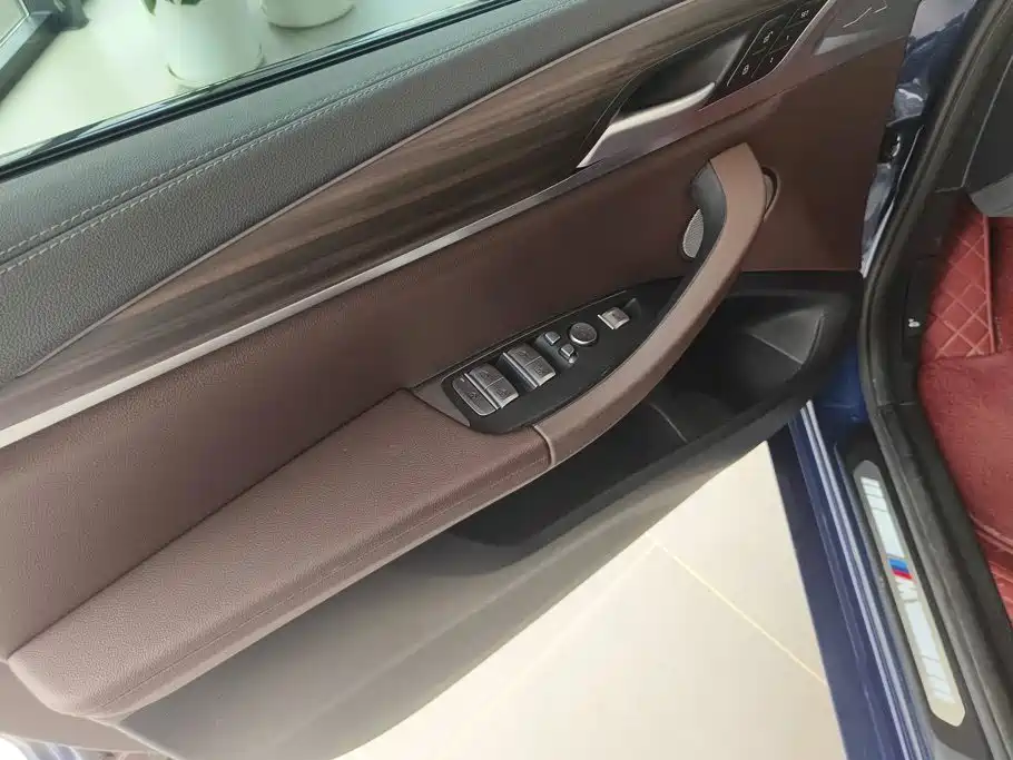 BMW X3 — миниатюра 7