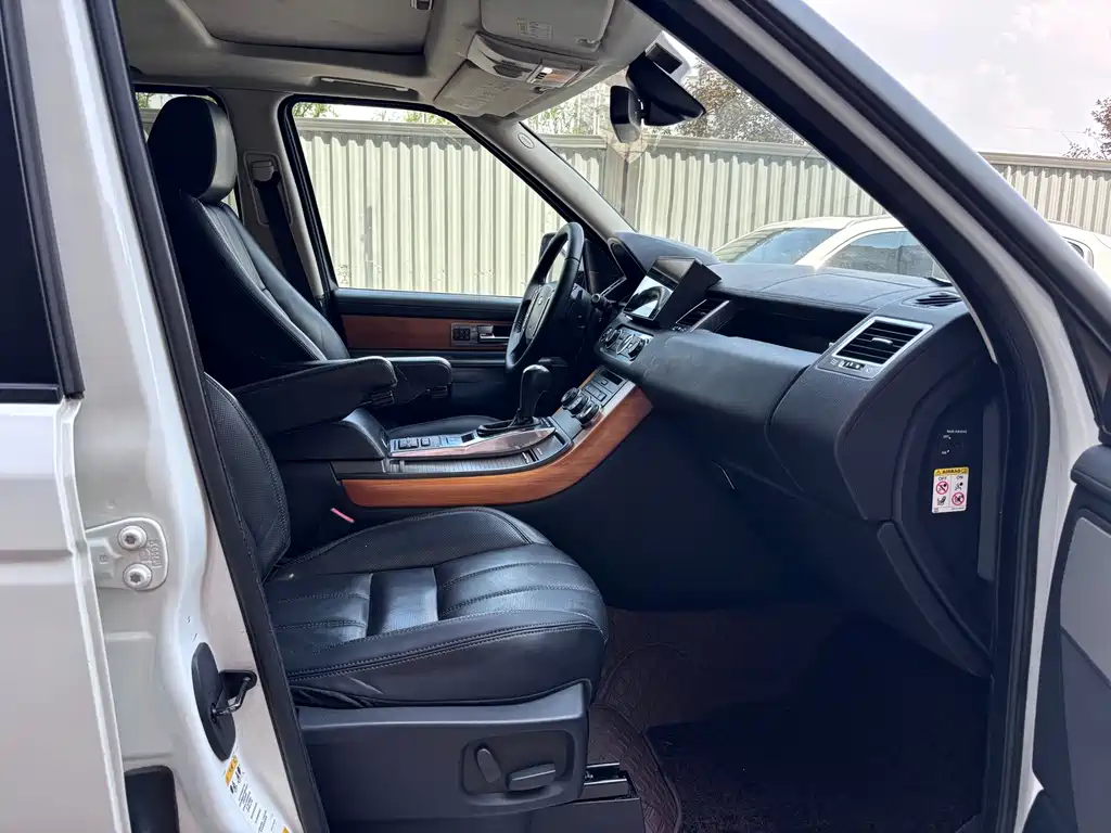 Land Rover Sport — миниатюра 11