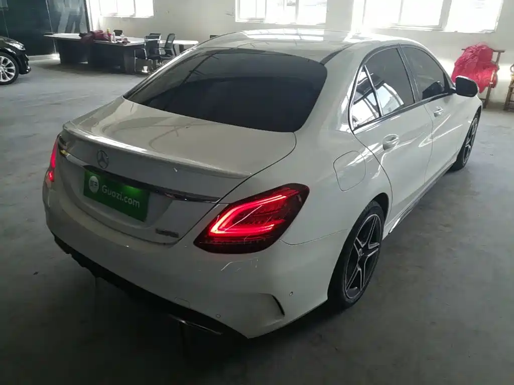 Mercedes-Benz C-Class — миниатюра 7