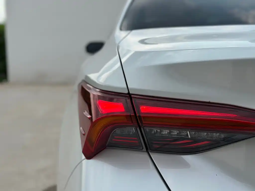 Toyota Avalon — миниатюра 20