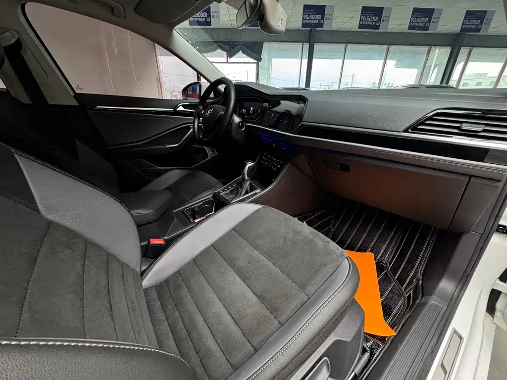 Volkswagen Sagitar — миниатюра 18