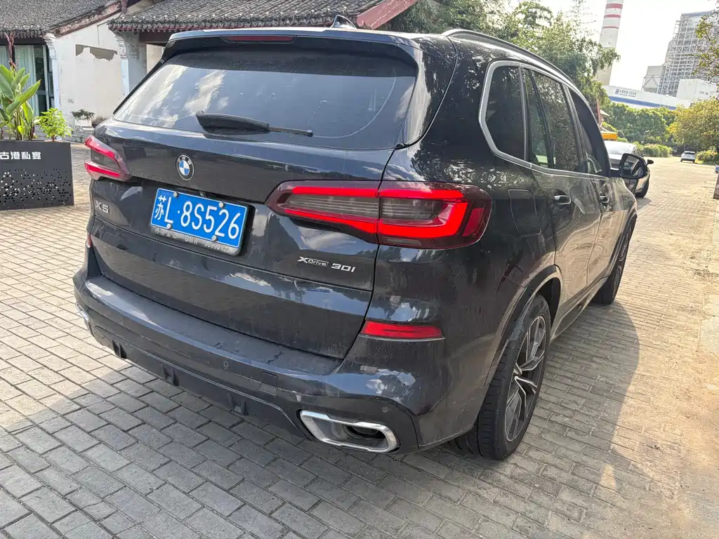 BMW X5 (Import) — миниатюра 7