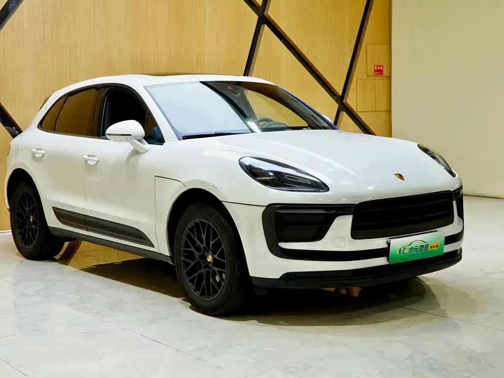Porsche Macan 2024