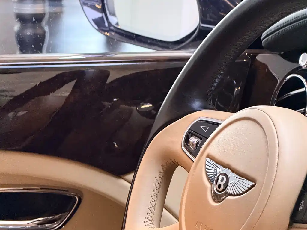 Bentley Mulsanne — миниатюра 19