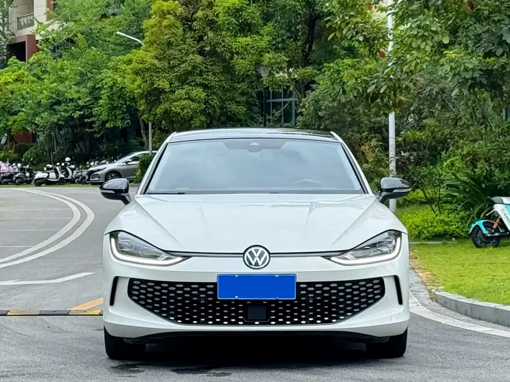 Volkswagen Lamando — миниатюра 2
