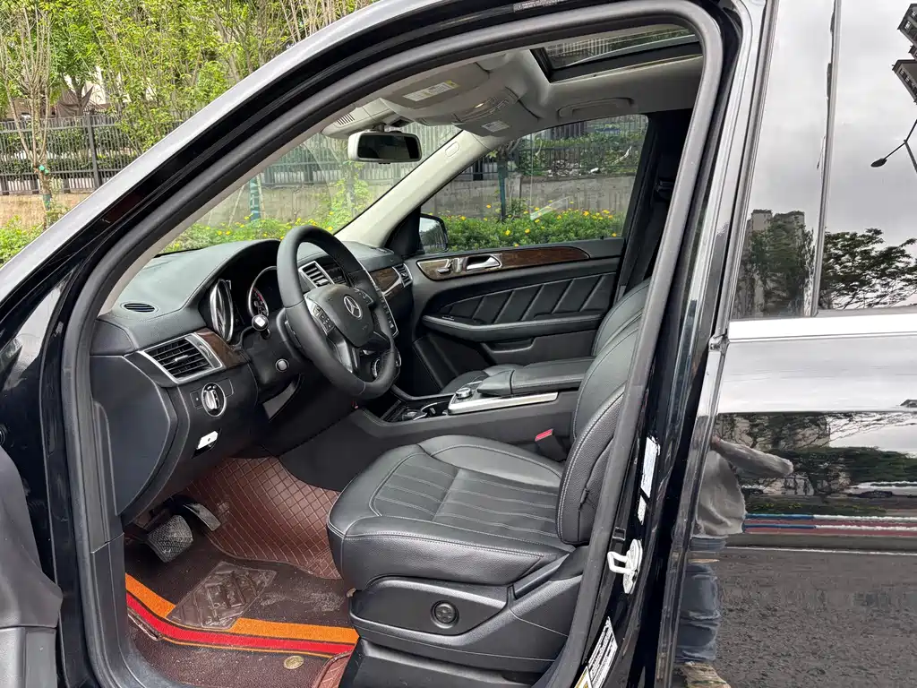 Mercedes-Benz GL-Class — миниатюра 12