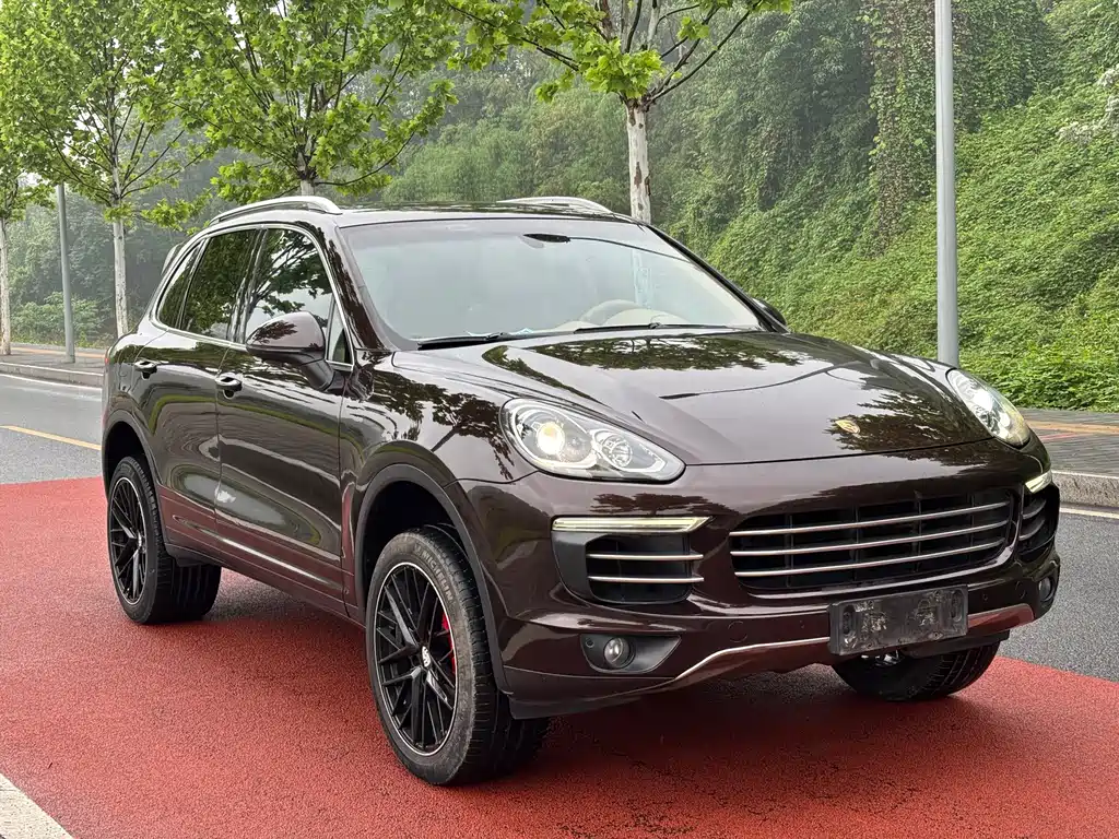 Porsche Cayenne — миниатюра 3